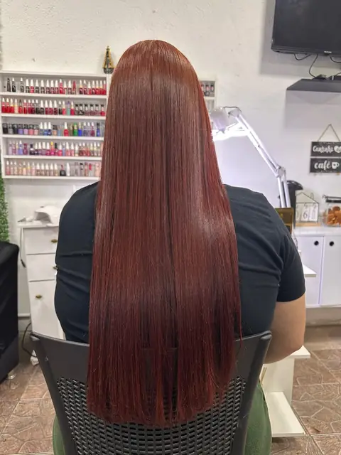 Coloração ruiva vibrante com brilho